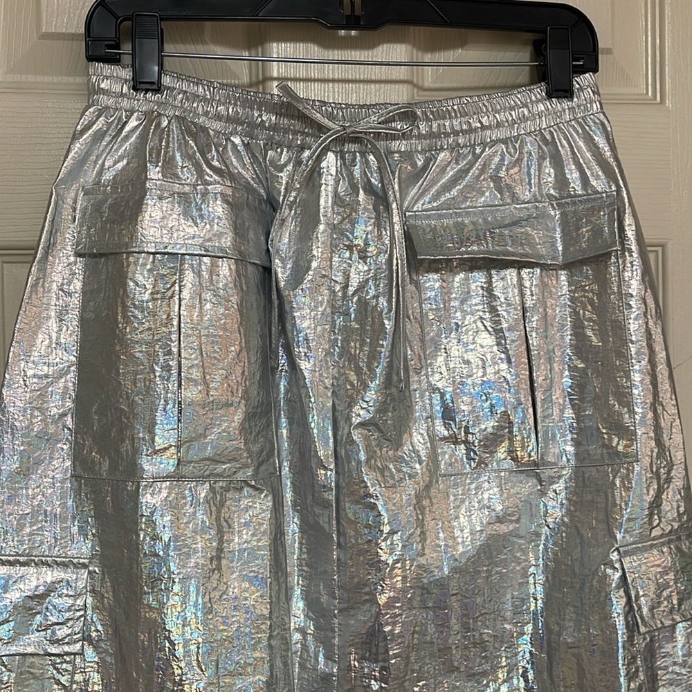 New Anthropologie Metallic Silver Shine Cargo Maxi Skirt Women’s Size Small - Picture 4 of 16